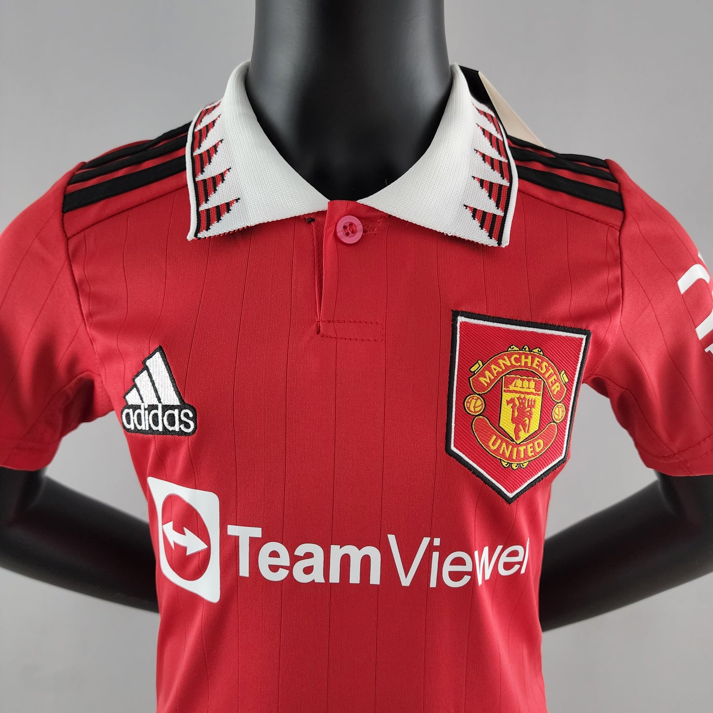 Kids Manchester United 2022/23 Home Jersey & Shorts