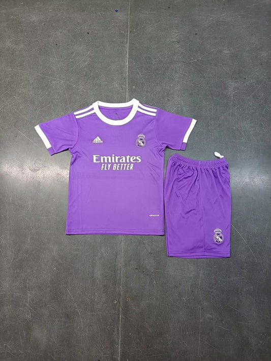 Retro Kids Real Madrid 16/17 Jersey With Shorts